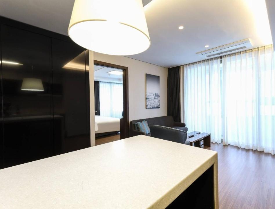 Haeundae Wide Ocean View & Residence Ciudad Metropolitana de Ciudad Metropolitana de Busan Exterior foto
